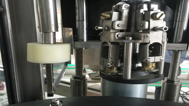 оборудование для укупорки.jpg