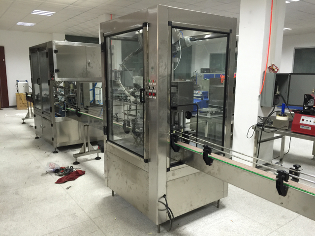 сенсорный экран для оборудования для розлива.jpg