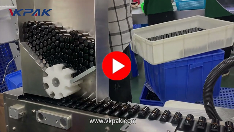 Автоматическая горизонтальная этикетировочная машина для бутылок с эфирными маслами