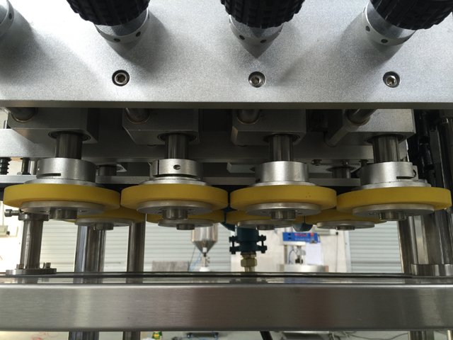 укупорочная головка для машин.jpg