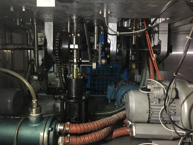 internal structure for filling sealing machines заполнение и запечатывание труб внутри машины.jpg