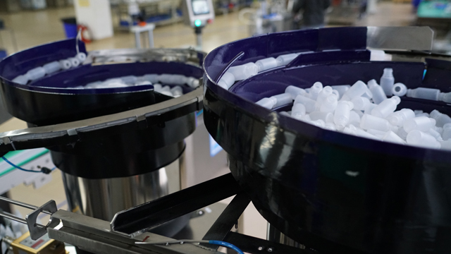 бутылочная кормушка.jpg