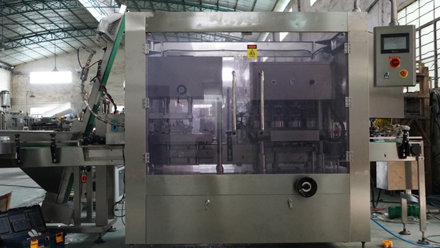 автоматическое вакуумное укупоривание.jpg