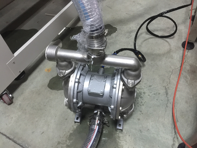 насос для перекачки наполнителей (1).JPG