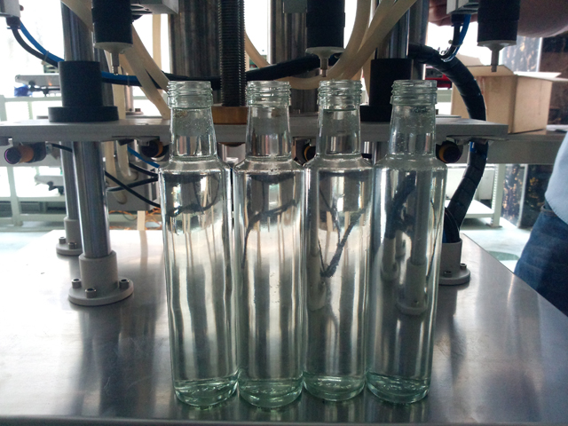 perfume bottles for overflow filling наполнение духов.jpg