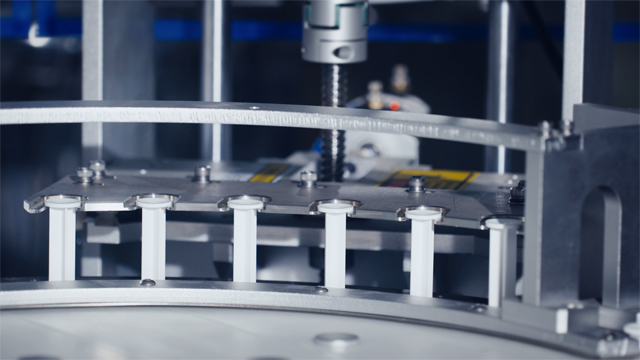 заполнение закупоривающих устройств для клиентов из ЕС.jpg