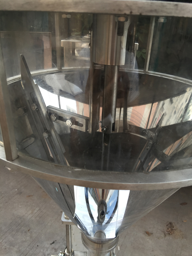 новая машина для фасовки порошка (1).jpg