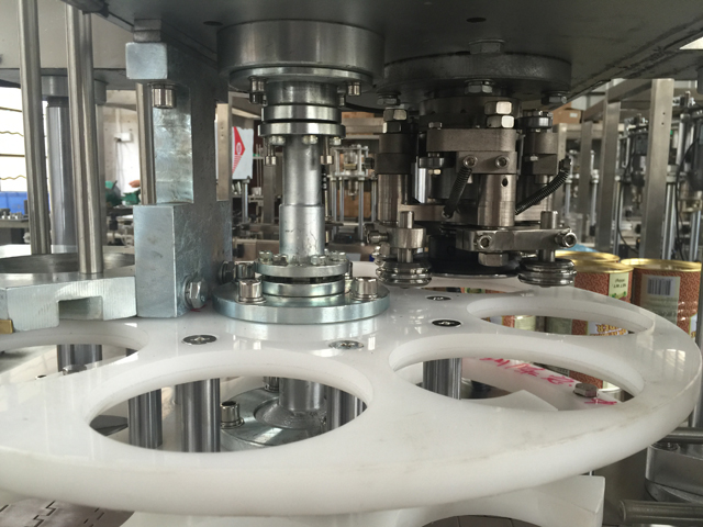 положение банок во время запечатывания банок.jpg