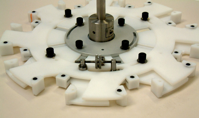 ротационная форма для укупорочной головки.jpg