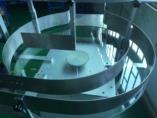 круглые столы для маркировки бутылочек для кормления.jpg