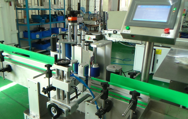 закрыть изображение для этикетировочной машины.jpg