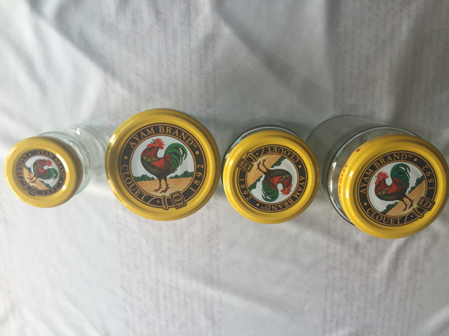 линия розлива в стеклянные банки.jpg