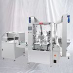 Машина для наполнения и укупорки маленьких бутылок с маркировкой Unscrambler