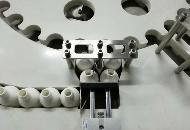 бутылочки кормушка.jpg