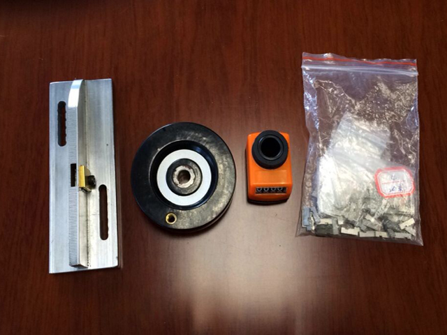 cutter mould for ultrasonic sealing machine ФОРМА И РЕЗАК для ультразвуковой машины для запайки труб (1).jpg