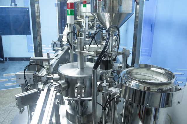 линия наполнения шприцев (3).jpg