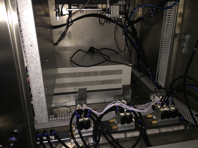 tubes filling sealing machine электрические коробки для оборудования для заполнения и запайки труб.jpg