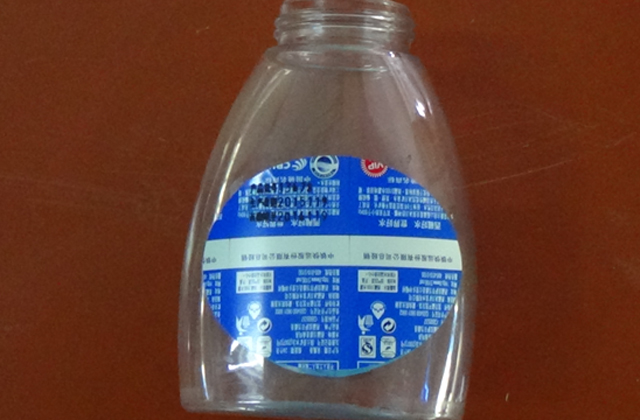 прокатная этикетировочная машина для плоских бутылок samples.jpg