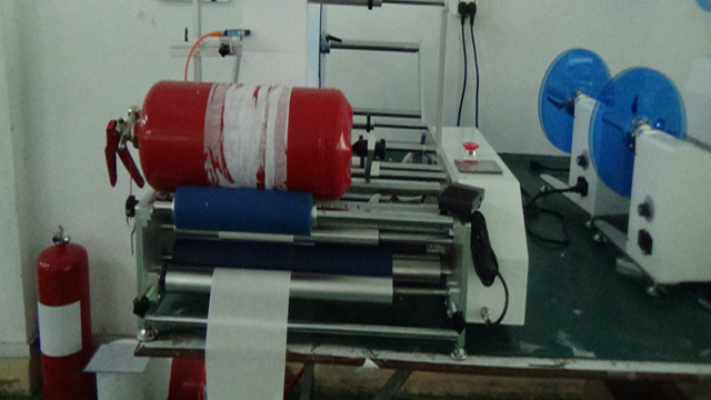 Этикетировочное оборудование для средств пожаротушения.