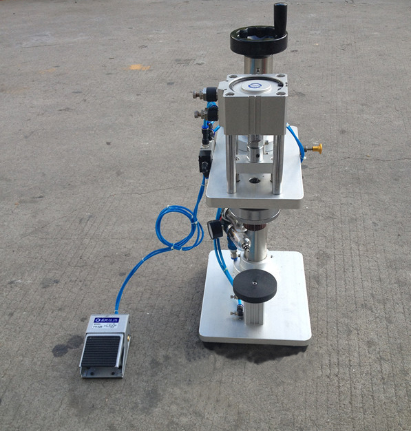 perfume pneumatic crimper equipments пневматический обжимной пресс для духов.jpg