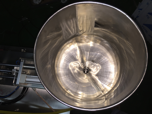 filling hopper for filling sealing загрузочная воронка для ультразвукового запайщика filler.jpg