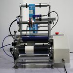 Полуавтоматическая машина для маркировки круглых бутылок и флаконов-шприцев