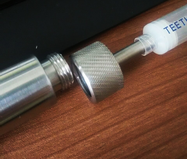 приспособление для установки на головку шприца.jpg