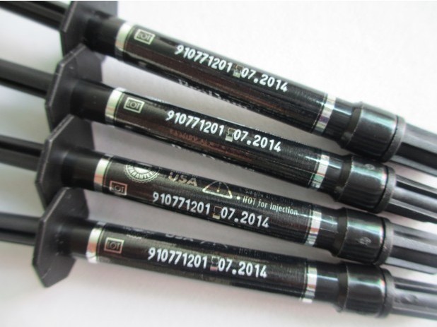 labeling printer machine for syringes печать этикеток шприцев.jpg